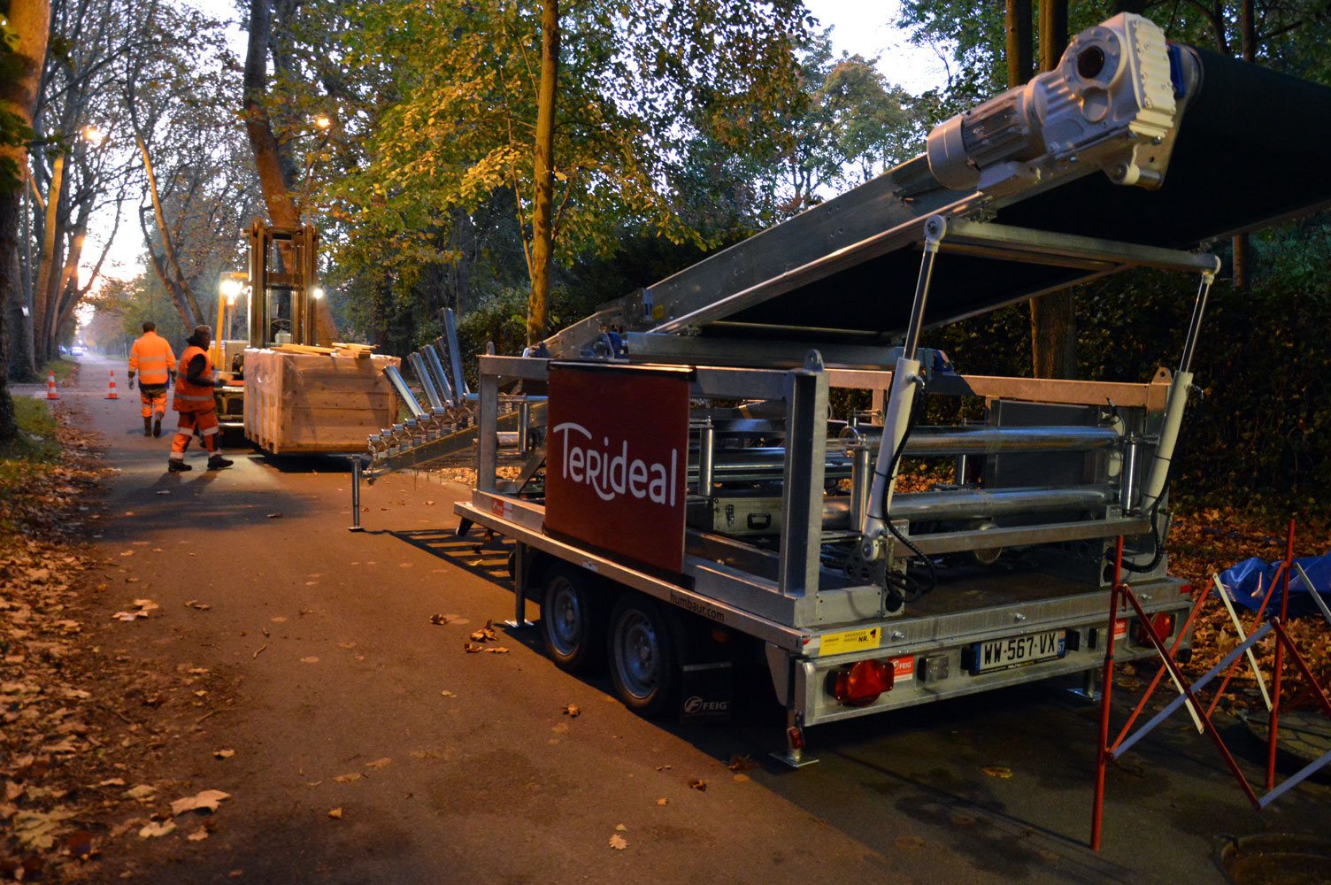 Chemisage continue avec polymérisation UV - Réhabilitation de canalisations ovoïde a Maisons Laffitte